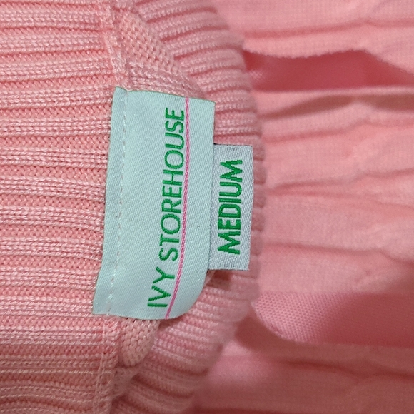 IVY Storehouse Aka Cable Knit Pink Short Size M - Picture 7 of 8